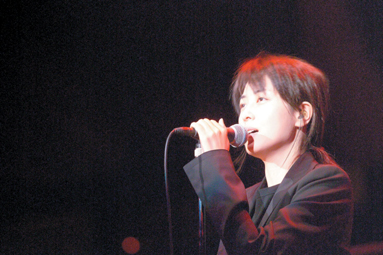 ZARD　LIVE　2004“What　a　beautiful　moment”［